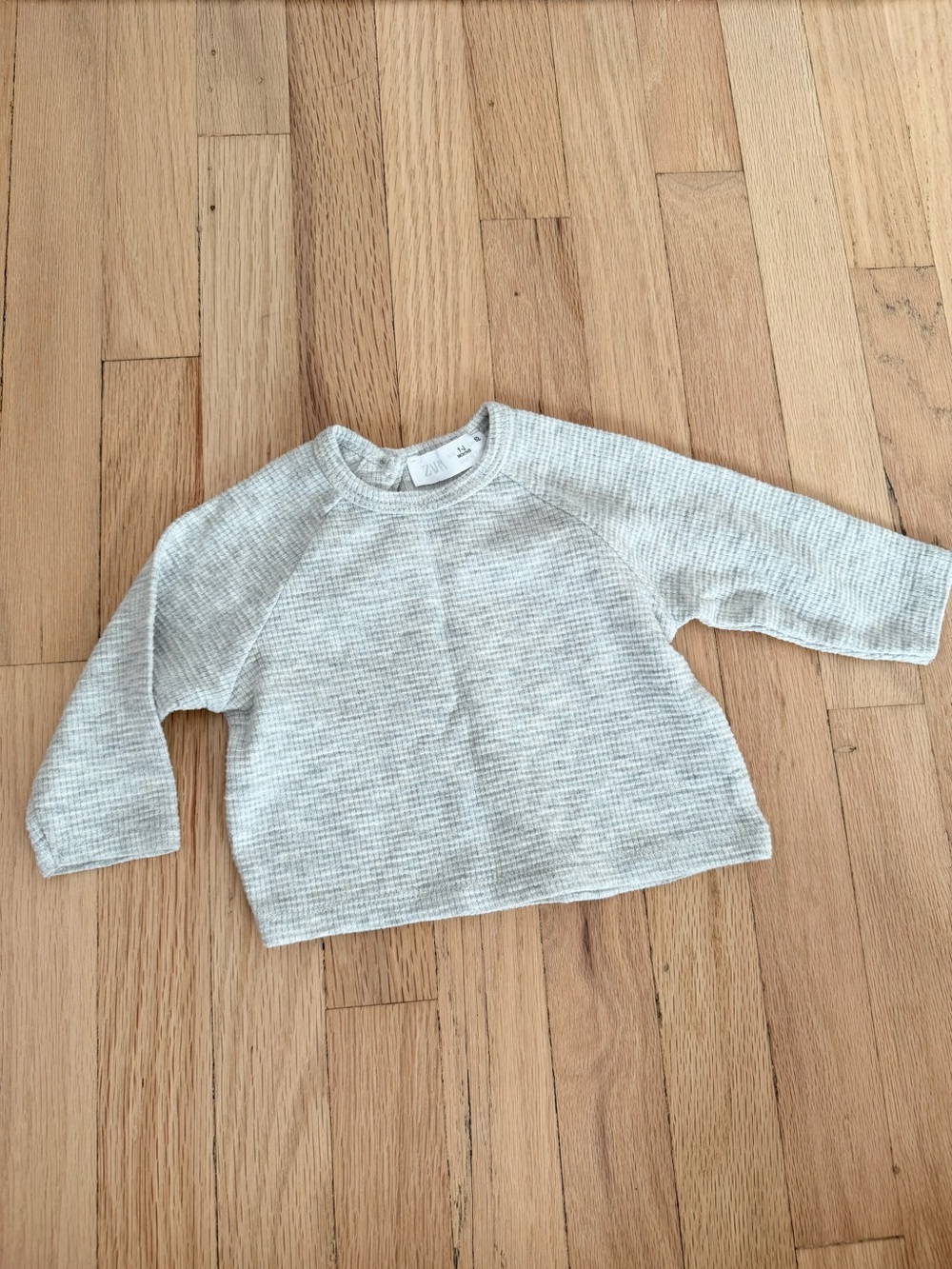 ZARA Light Gray Waffle Knit Long-Sleeve Top